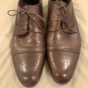 Men’s- Saks Fifth Ave Dress Shoe